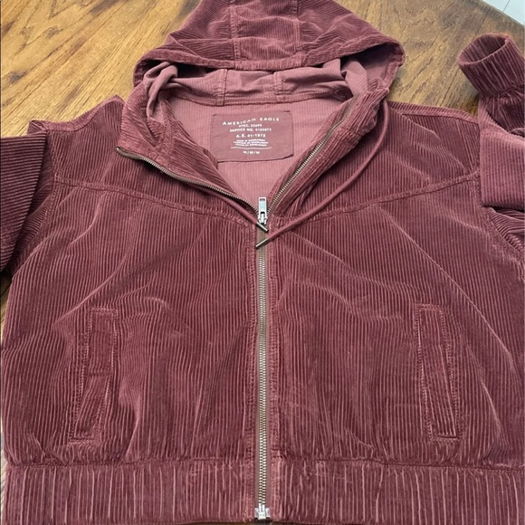 American Eagle 
Women’s Corduroy Zipper Hooded Jacket - Picture 3 of 5